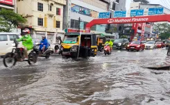 What is Causing the Yellow Alert in 9 Kerala Districts Due to Heavy Rain?