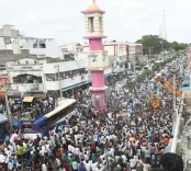 Why Was a YSRCP Worker Arrested During Jagan’s Rally in Andhra's Palandu?