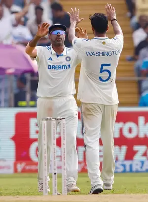 'Thuppakiya pudinga Washi': Ashwin passes baton to Sundar in Thalapathy Vijay style