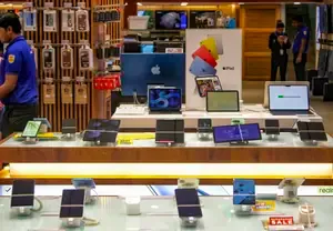 US Exempts Smartphones and Computers from Recent Tariffs